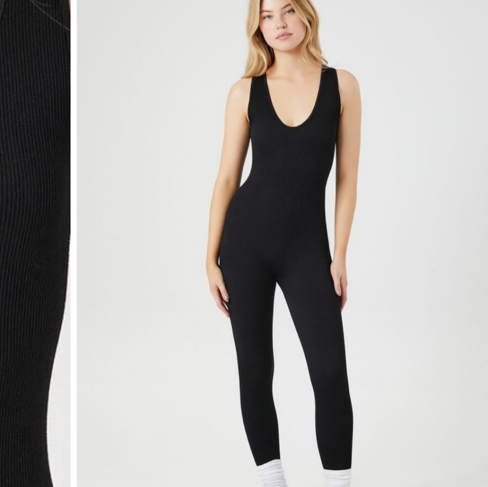 Black jumpsuit /jumper forever 21